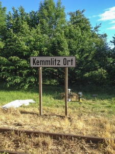 kemmlitz_schild_aufbau-002